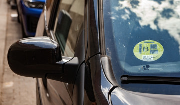 06.19.2024,,Madrid,,Spain:,Low,Emission,Zone,B,Sticker,On,Car,